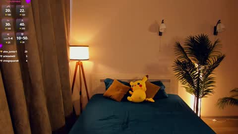 Mary online show from March 4, 2025, 10:35 am