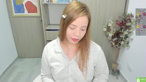 Snapshot of mary_mae chatting on March 29, 2026, 12:10 am Girl of your dreams online show from March 29, 2026, 12:10 am