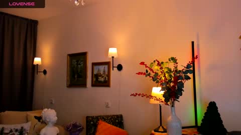 Mary online show from February 28, 2025, 9:12 pm