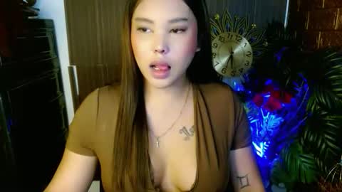 Snapshot of mary_me_babyxx chatting on December 21, 2025, 2:57 pm ANGEL CABALLERO online show from December 21, 2025, 2:57 pm