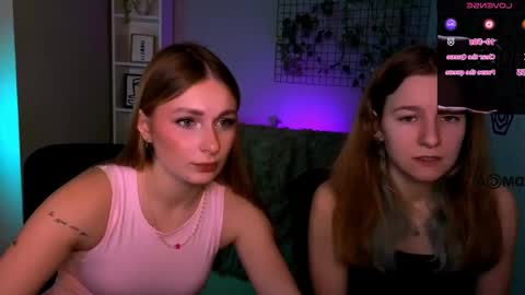 Snapshot of mary_meow_hot chatting on December 14, 2025, 10:42 am Mary online show from December 14, 2025, 10:42 am