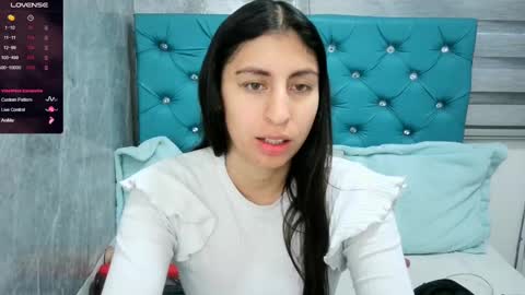 Snapshot of mary_mood_ chatting on December 18, 2024, 11:02 am Mary Moon online show from December 18, 2024, 11:02 am
