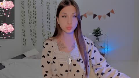 Snapshot of mary_tim chatting on December 11, 2024, 7:25 pm Maryana online show from December 11, 2024, 7:25 pm