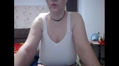 Snapshot of mary_x chatting on February 25, 2025, 3:52 am Mary online show from February 25, 2025, 3:52 am