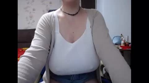 Snapshot of mary_x chatting on February 25, 2025, 10:04 am Mary online show from February 25, 2025, 10:04 am