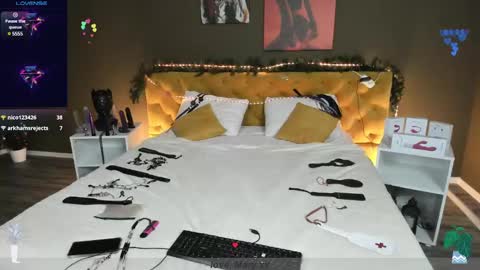 Snapshot of mary_xextra chatting on January 11, 2025, 1:59 am Mary GTM3Mon Wed Thu Sat Sun 0400 am-1030pm online show from January 11, 2025, 1:59 am