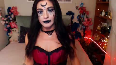 Snapshot of marydash chatting on October 31, 2025, 8:48 am Mary online show from October 31, 2025, 8:48 am