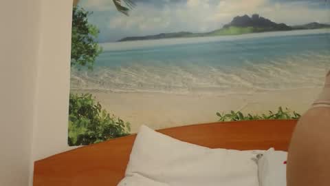 maryem online show from September 22, 2025, 11:45 am