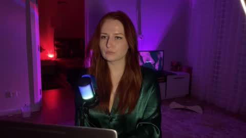 SirenVictoria online show from May 15, 2026, 7:21 pm