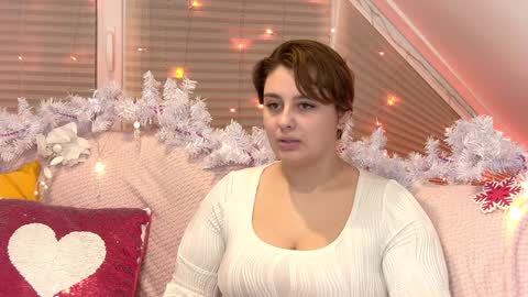 MaryMurrays online show from December 30, 2024, 4:29 pm