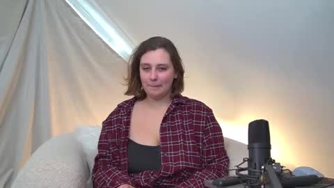 MaryMurrays online show from September 18, 2025, 7:10 am