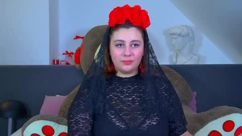 MaryMurrays online show from October 26, 2025, 6:36 pm