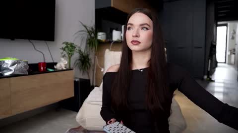 Marina online show from November 26, 2025, 11:22 am