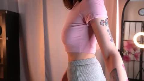 Snapshot of marytorner chatting on March 11, 2026, 5:35 am Mary online show from March 11, 2026, 5:35 am