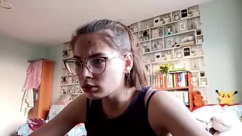 Kelly online show from April 13, 2026, 9:04 am