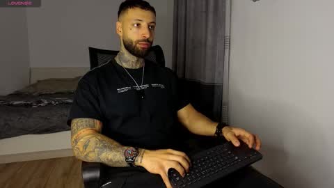 masculineguy69 online show from October 27, 2025, 4:38 am