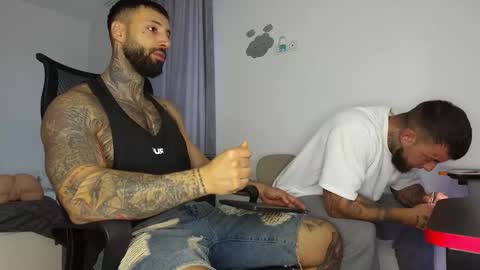 masculineguy69 online show from November 10, 2025, 9:19 am