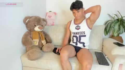 mash_angelo online show from June 3, 2026, 11:21 pm