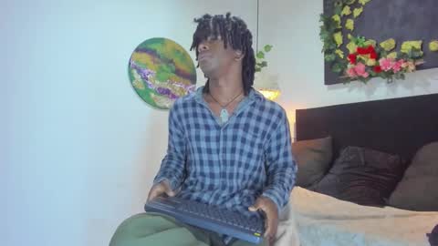 Snapshot of mashall_lee chatting on March 3, 2026, 7:20 pm MARSHALL LEE online show from March 3, 2026, 7:20 pm