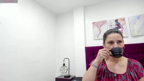 Snapshot of mashapink chatting on January 16, 2026, 1:04 pm MashaPink online show from January 16, 2026, 1:04 pm