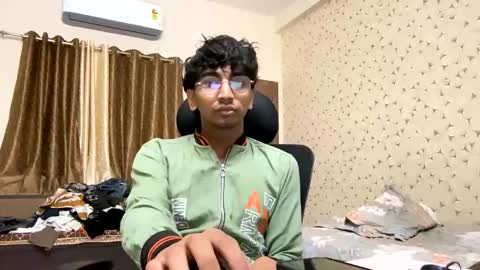 maskboyz2003 online show from December 14, 2025, 5:40 pm