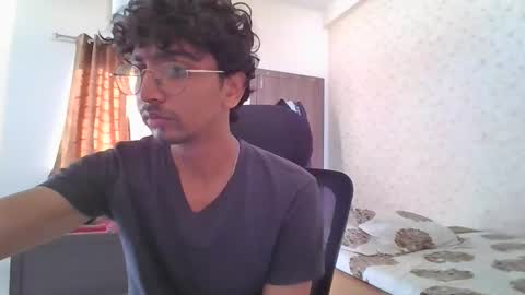 Snapshot of maskboyz2004 chatting on October 22, 2025, 2:56 am Mask Boy online show from October 22, 2025, 2:56 am