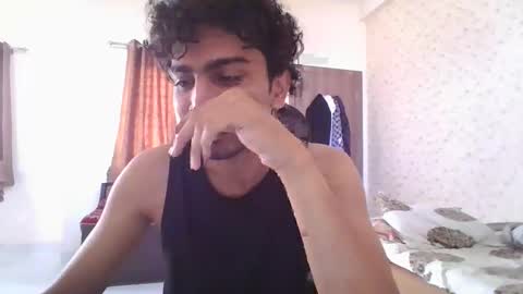 Snapshot of maskboyz2004 chatting on October 25, 2025, 2:08 am Mask Boy online show from October 25, 2025, 2:08 am