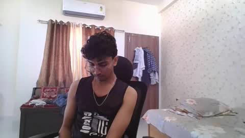 Snapshot of maskboyz2004 chatting on November 8, 2025, 5:40 am Mask Boy online show from November 8, 2025, 5:40 am