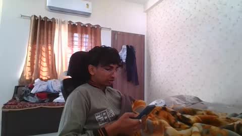 Snapshot of maskboyz2004 chatting on November 16, 2025, 3:45 am Mask Boy online show from November 16, 2025, 3:45 am