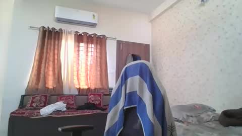 Snapshot of maskboyz2004 chatting on November 27, 2025, 3:41 am Mask Boy online show from November 27, 2025, 3:41 am