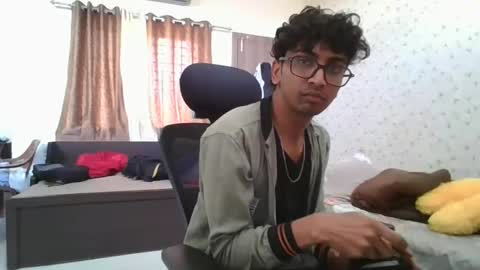 Snapshot of maskboyz2004 chatting on January 10, 2026, 6:59 am Mask Boy online show from January 10, 2026, 6:59 am