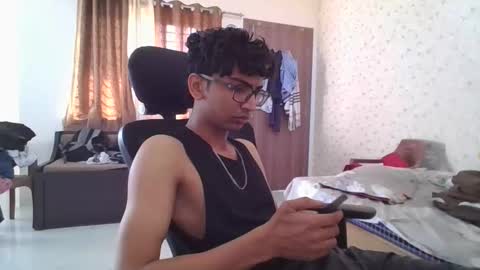 Snapshot of maskboyz2004 chatting on January 18, 2026, 4:38 am Mask Boy online show from January 18, 2026, 4:38 am