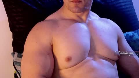 Snapshot of masked_bodybuilder chatting on January 4, 2025, 2:46 pm masked_bodybuilder online show from January 4, 2025, 2:46 pm