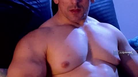 Snapshot of masked_bodybuilder chatting on January 16, 2025, 12:23 am masked_bodybuilder online show from January 16, 2025, 12:23 am