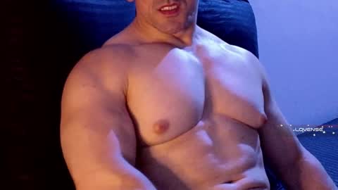 Snapshot of masked_bodybuilder chatting on January 26, 2025, 1:52 am masked_bodybuilder online show from January 26, 2025, 1:52 am