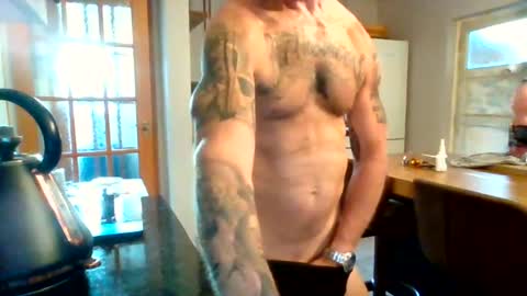 Masked Masturbation Couple online show from August 3, 2026, 5:50 am