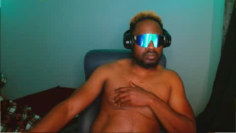 Maskmind online show from November 22, 2025, 11:53 am