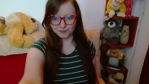 Snapshot of masmi13 chatting on April 29, 2026, 9:43 pm Monica online show from April 29, 2026, 9:43 pm