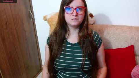 Snapshot of masmi13 chatting on May 8, 2026, 9:42 pm Monica online show from May 8, 2026, 9:42 pm