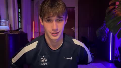 Snapshot of mason_gallagher chatting on October 24, 2025, 9:00 pm Mason online show from October 24, 2025, 9:00 pm