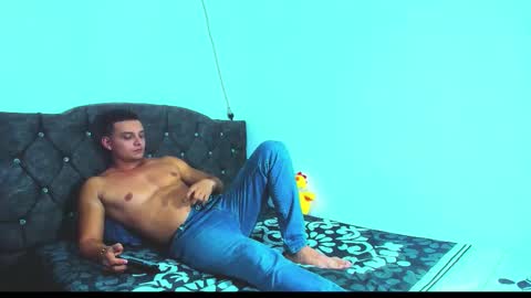 Snapshot of massimo_salazar chatting on February 9, 2026, 8:02 pm Massimo online show from February 9, 2026, 8:02 pm