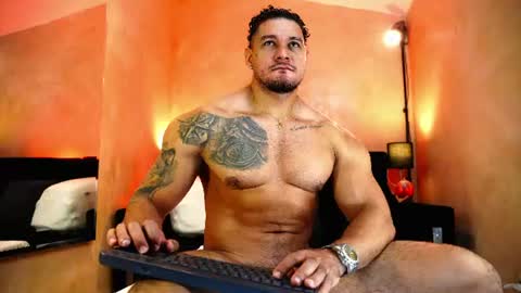 massimowalton2 online show from July 7, 2026, 1:59 pm