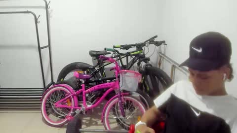 master_billy1 online show from May 10, 2026, 5:01 am