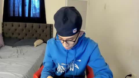 master_boy28 online show from February 13, 2026, 3:41 pm