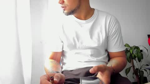 Snapshot of master_boy_1 chatting on February 9, 2026, 12:42 pm master_boy_1 online show from February 9, 2026, 12:42 pm