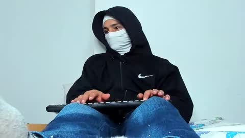 master_dominant_777 online show from February 4, 2026, 12:44 pm