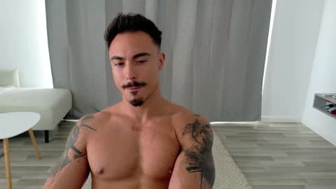 master_lukass online show from May 19, 2026, 1:39 pm