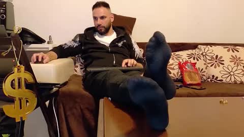 Snapshot of master_roberto333 chatting on April 3, 2026, 9:35 pm SIR online show from April 3, 2026, 9:35 pm