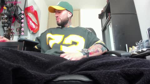 Snapshot of master_steven_01 chatting on January 9, 2025, 5:54 pm steven online show from January 9, 2025, 5:54 pm
