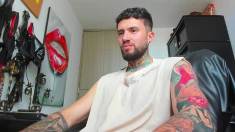 Snapshot of master_steven_01 chatting on January 29, 2025, 8:56 pm steven online show from January 29, 2025, 8:56 pm